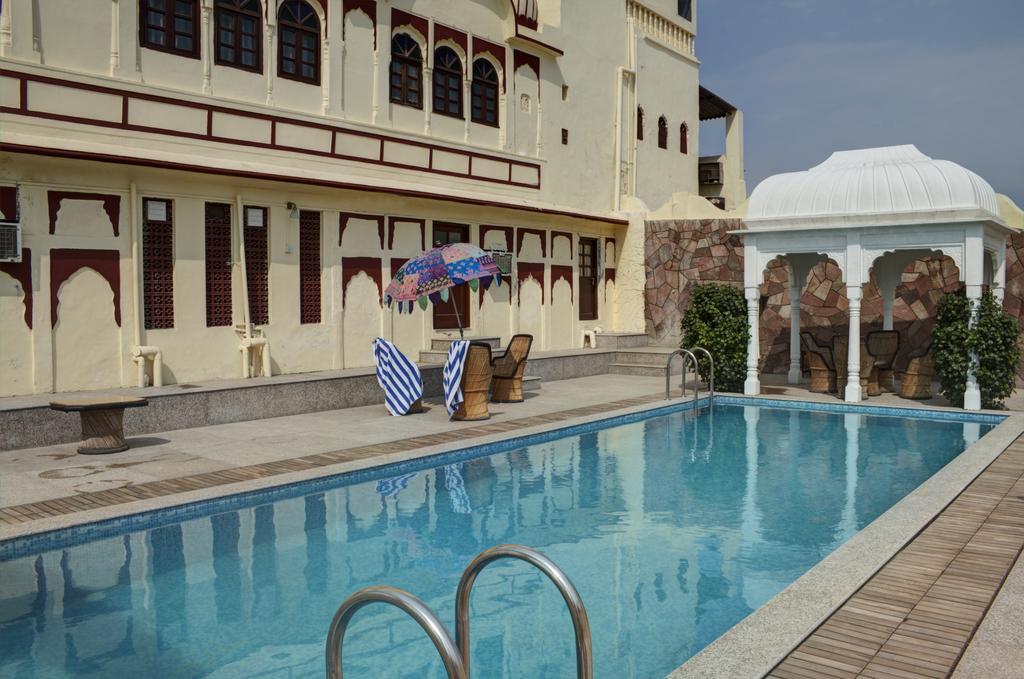 Amritara Surajgarh Fort エクステリア 写真