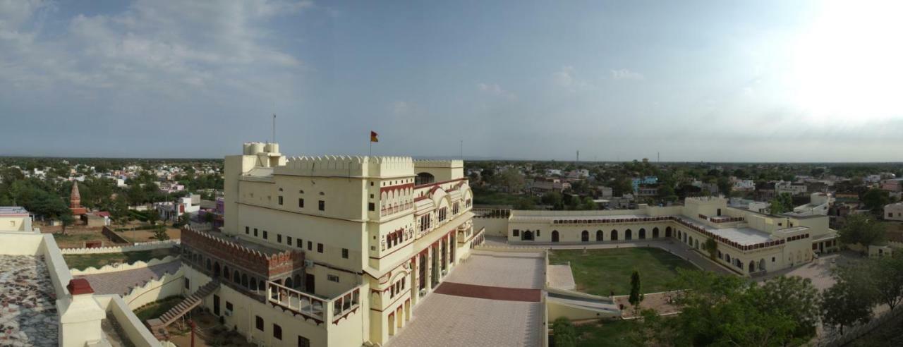 Amritara Surajgarh Fort エクステリア 写真